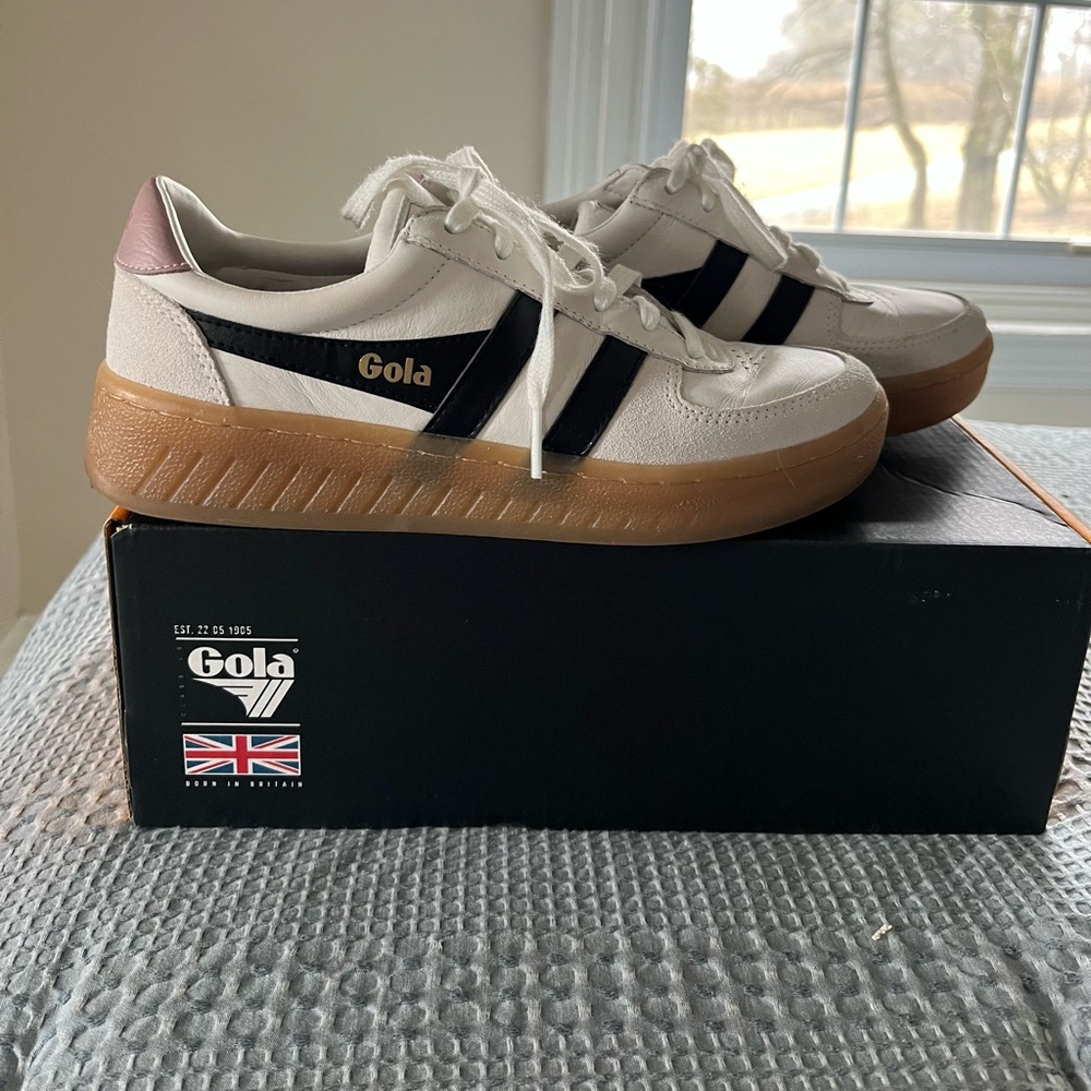 Gola Grandslam Elite White Leather Sneakers with Black Stripes and Gum Sole